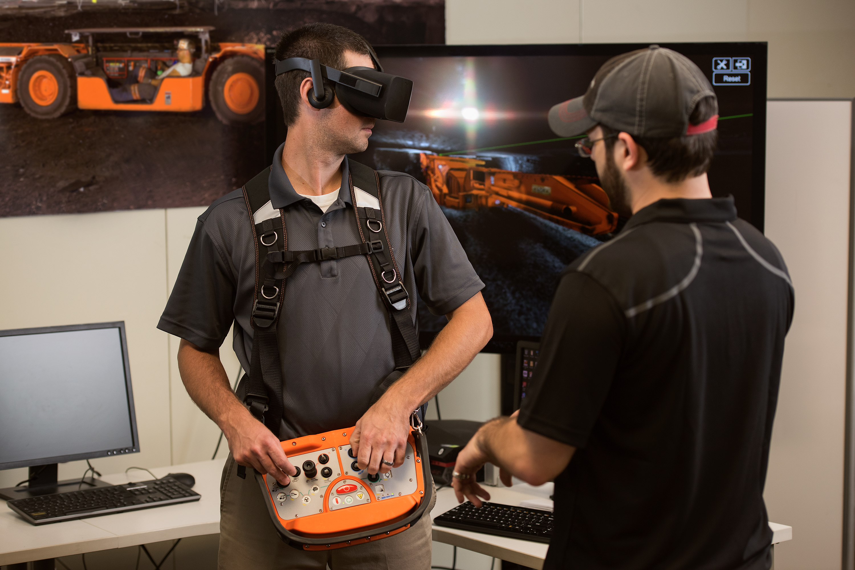 Individual operating Komatsu remote training in virtual reality