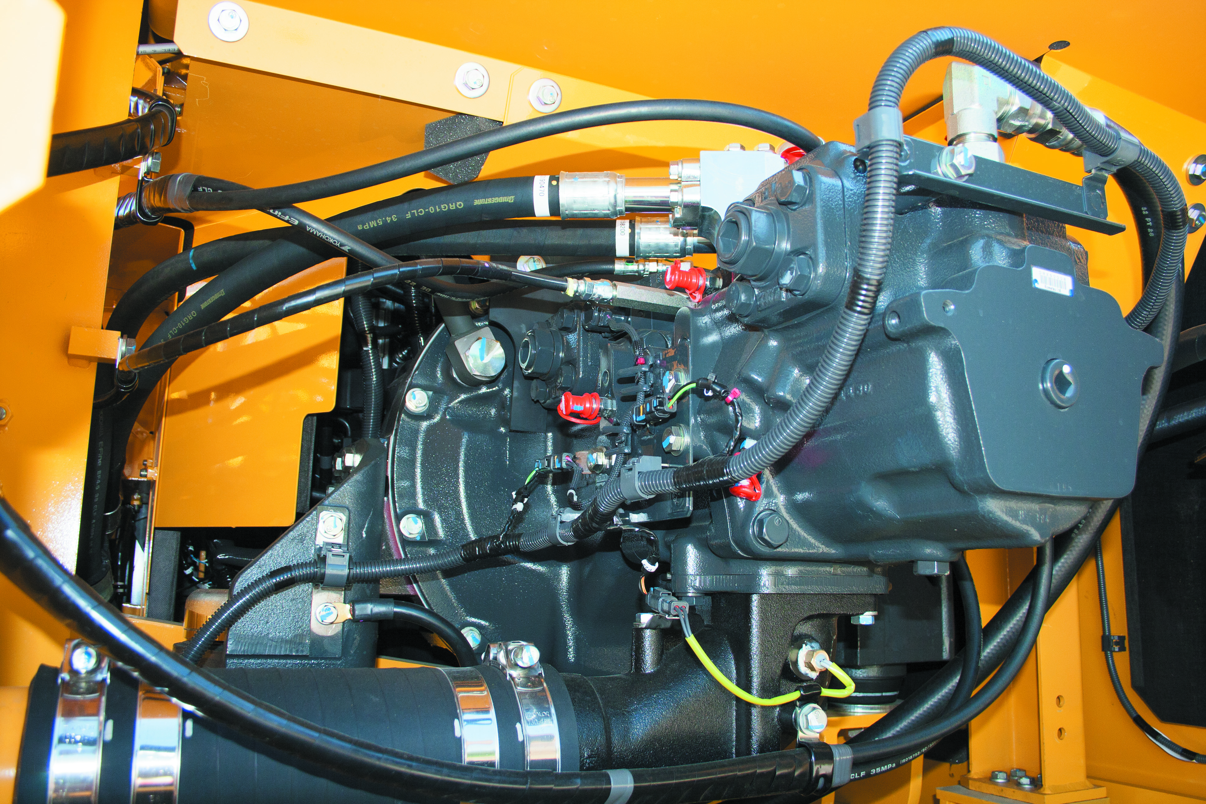 Large displacement high efficiency pump