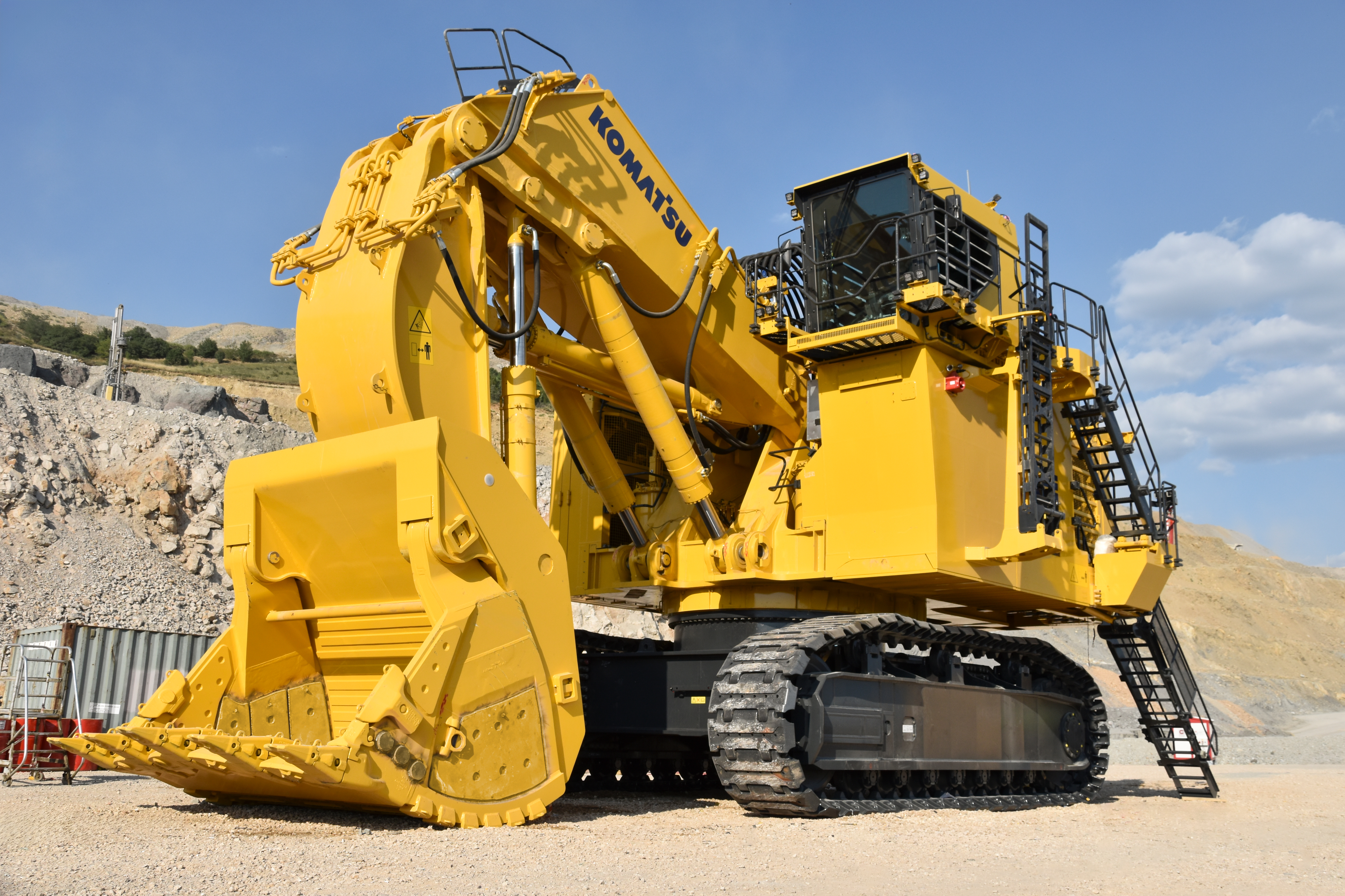 PC4000-11E electric drive excavator