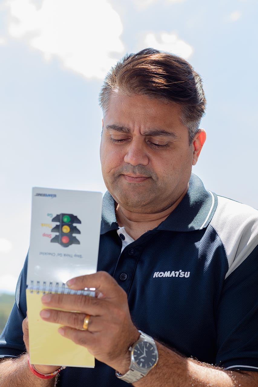 employee_Komat'su-Somersby NSW-694