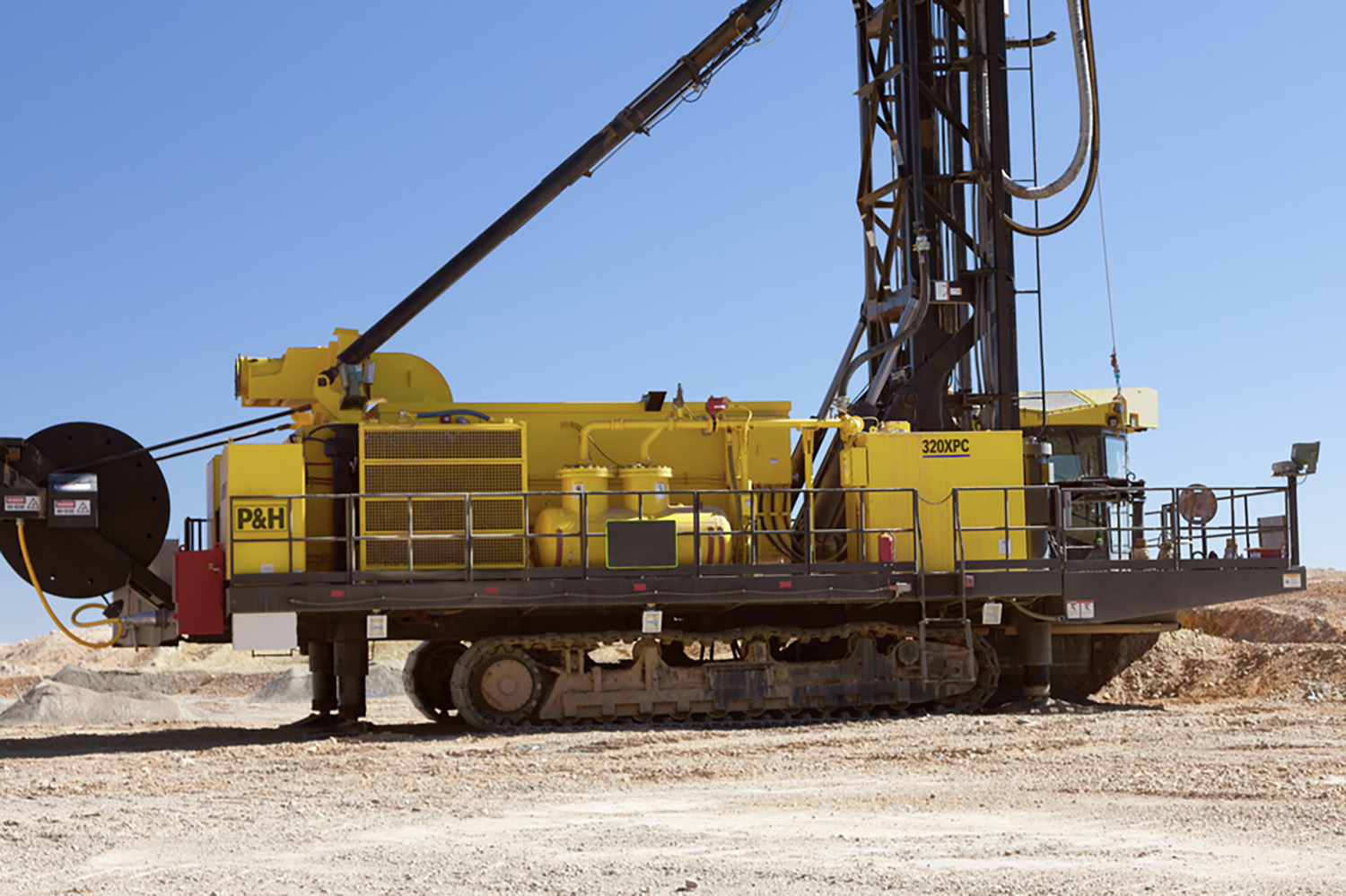 Easy-access deck design