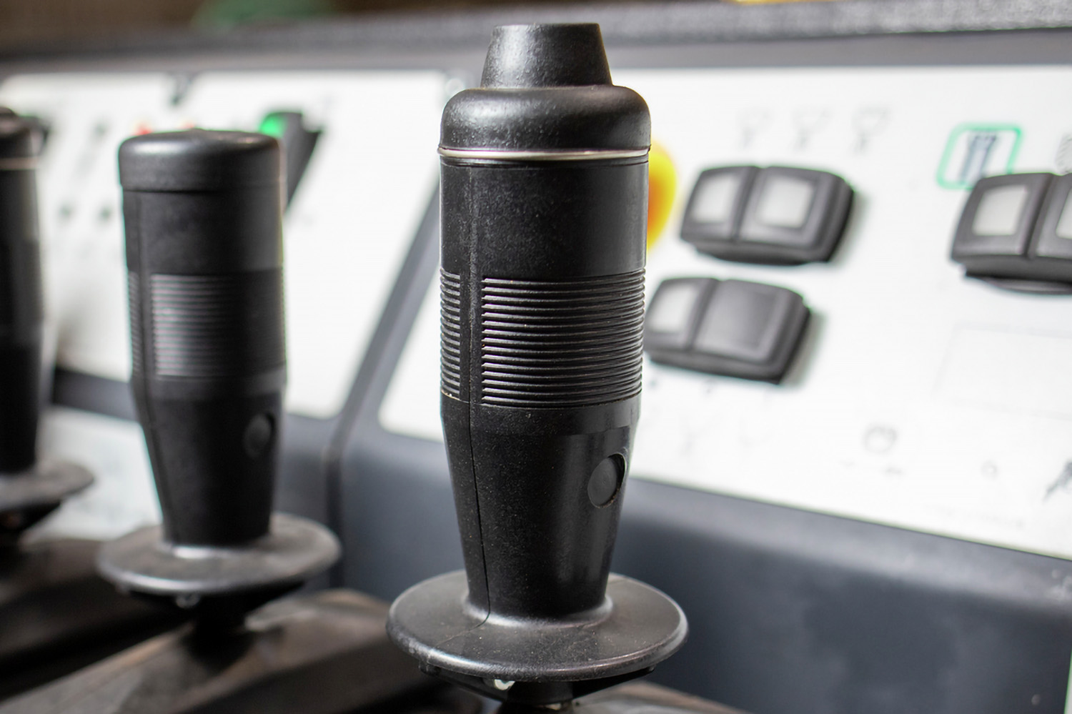 Telescopic and fixed drilling feeds