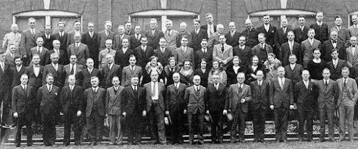 P&H team of engineers outside the manufacturing facility in 1934