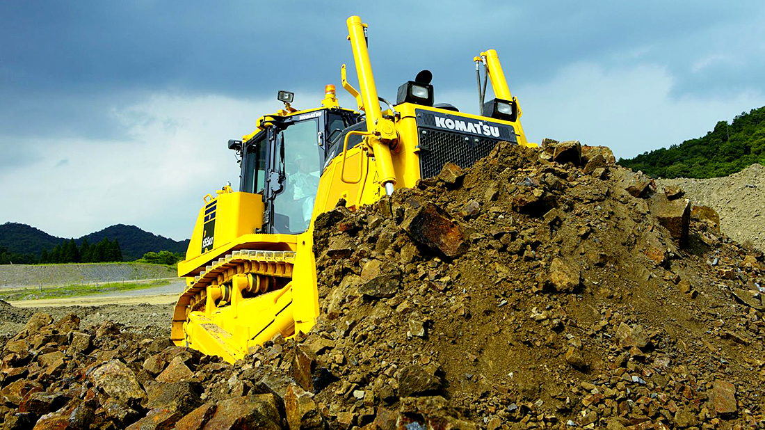Komatsu D65-ex med-size dozer